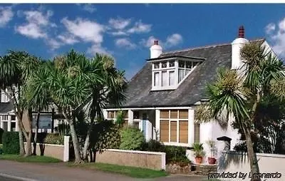 Guest house Oasis House 3*