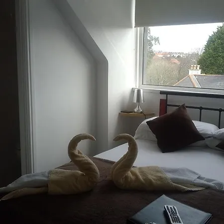 Guest house Oasis House 3*