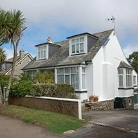 Oasis House 3* Falmouth