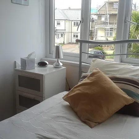 Guest house Oasis House Falmouth