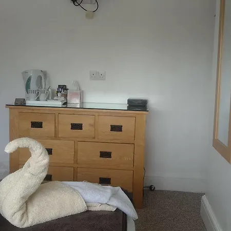 Oasis House 3* Falmouth