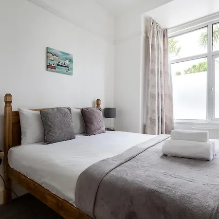 Oasis House Guest house Falmouth